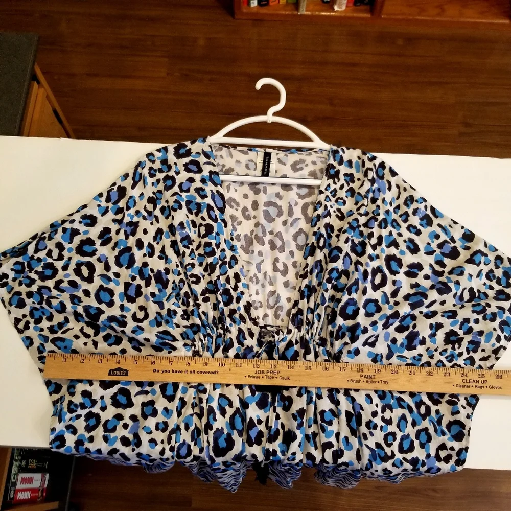 Tahari Swimsuit Cover Up Women's Medium Blue Animal Print Batwing Sleeves